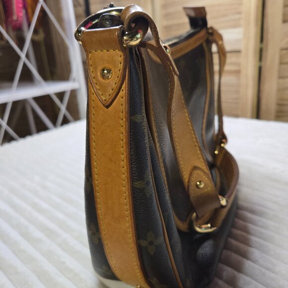 Louis Vuitton Tulum PM - Picture 7 of 14